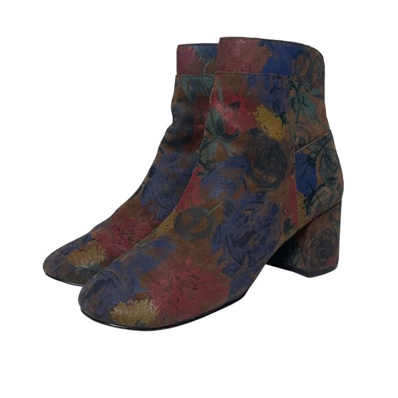 COLE HAAN Women’s Arden Grand Floral Leather Bootie 6.5B - Picture 1 of 8
